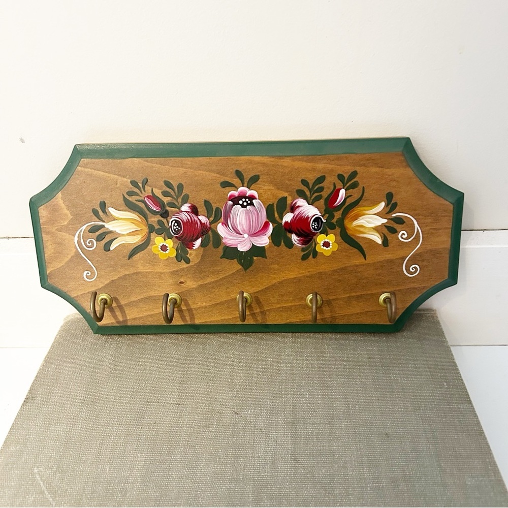 Vintage Floral Handcrafted Wooden Key Hook Rack ~90’s~ GrannyCore One of a Kind